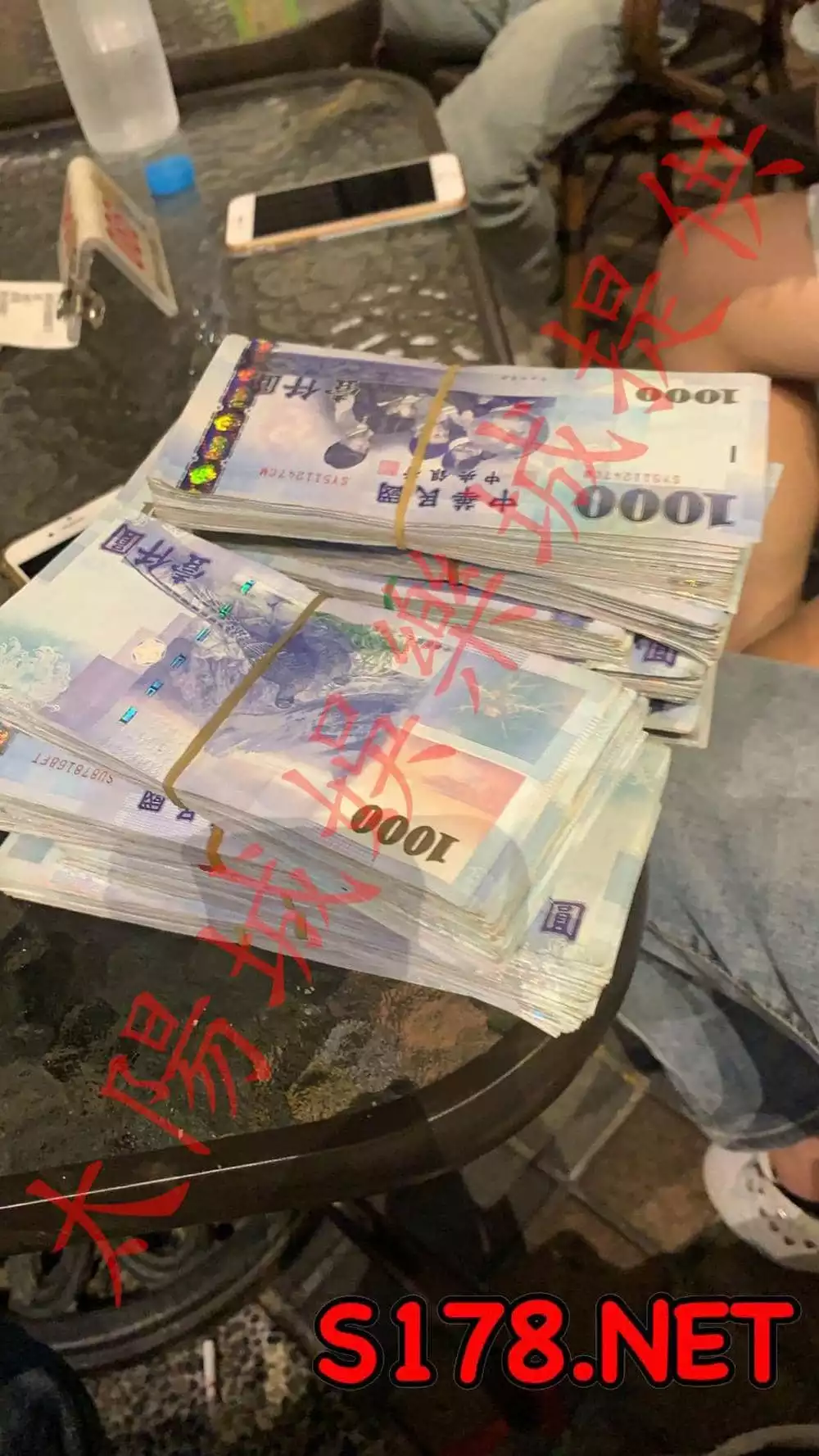 沙龍百家樂平台單注下40萬的男人