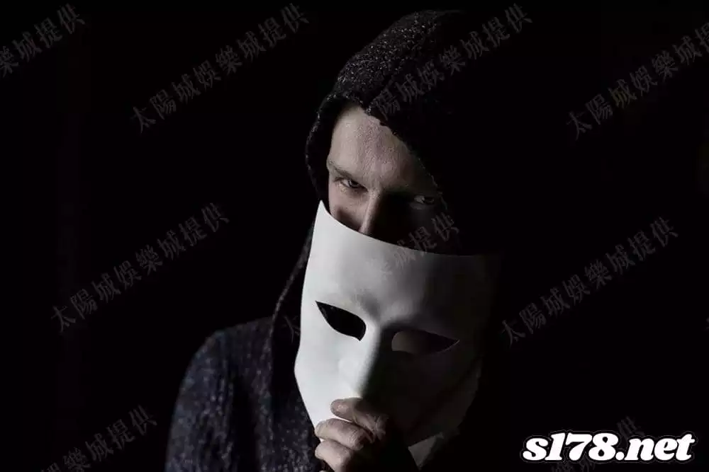 德州撲克賺錢技巧二,小牌裝大牌,大牌裝小牌
