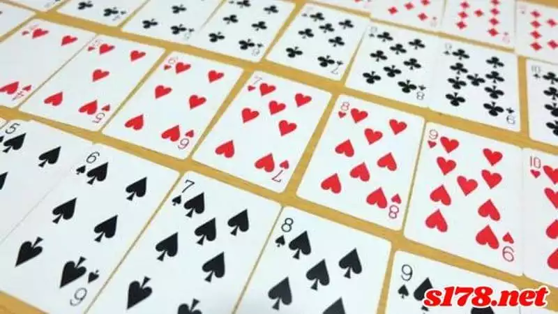 撲克牌遊戲多人